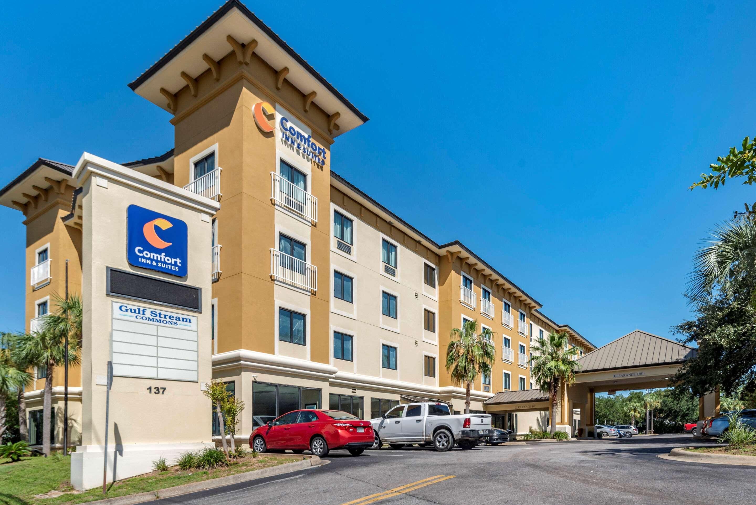 Comfort Inn & Suites Fort Walton Beach Exterior photo